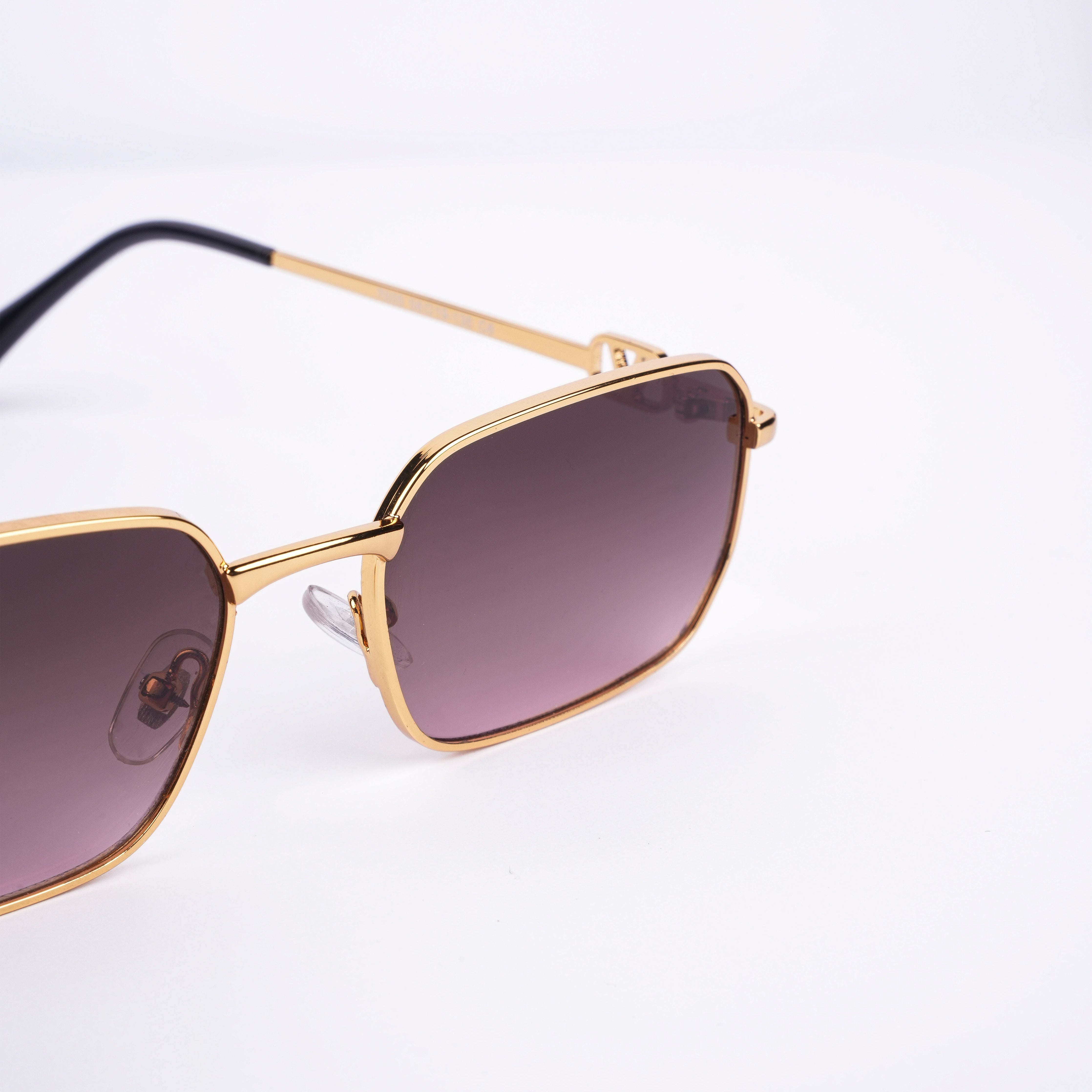 Dior Signature D Gold – Gradient Edition